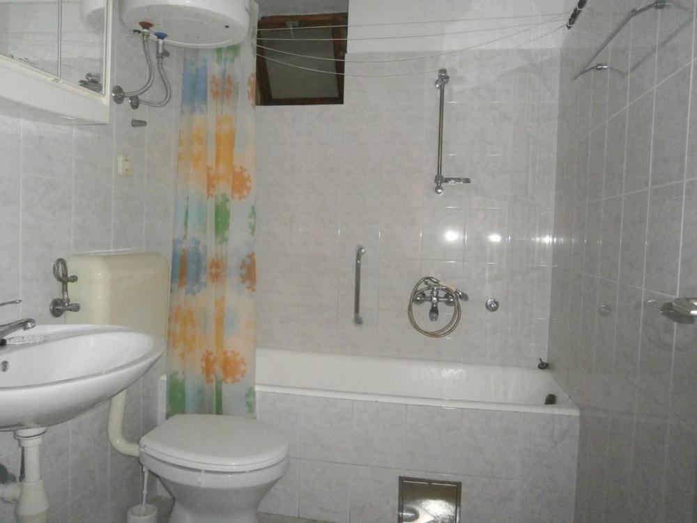 Apartments With A Parking Space Igrane, Makarska - 13535 Екстериор снимка
