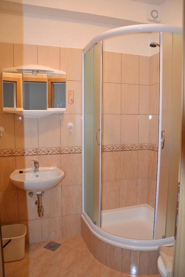 Apartments With A Parking Space Igrane, Makarska - 13535 Екстериор снимка