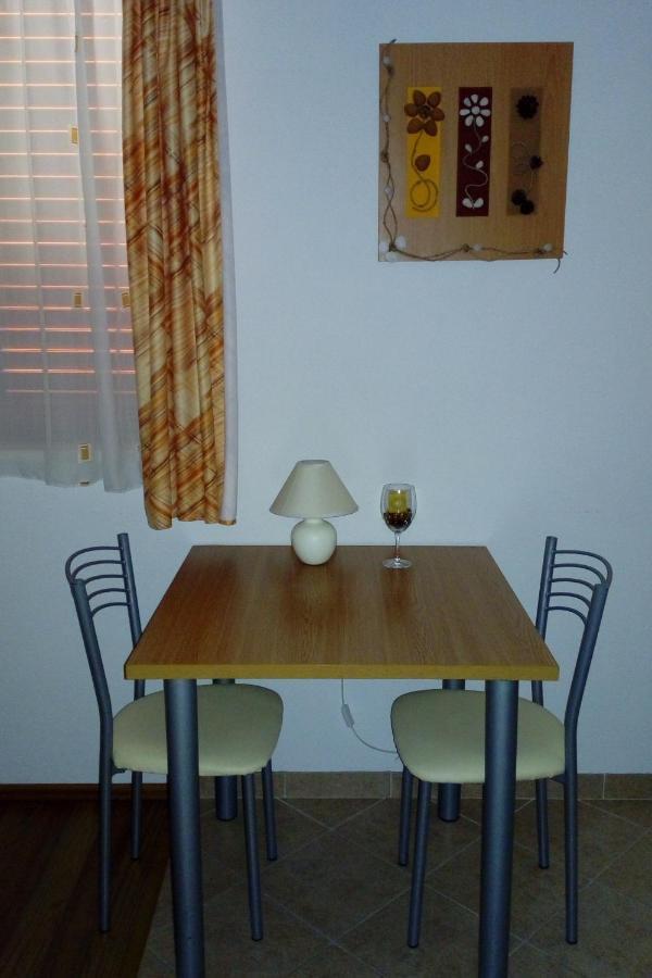 Apartments With A Parking Space Igrane, Makarska - 13535 Екстериор снимка