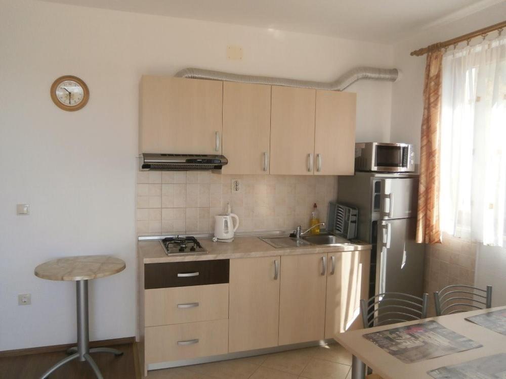 Apartments With A Parking Space Igrane, Makarska - 13535 Екстериор снимка