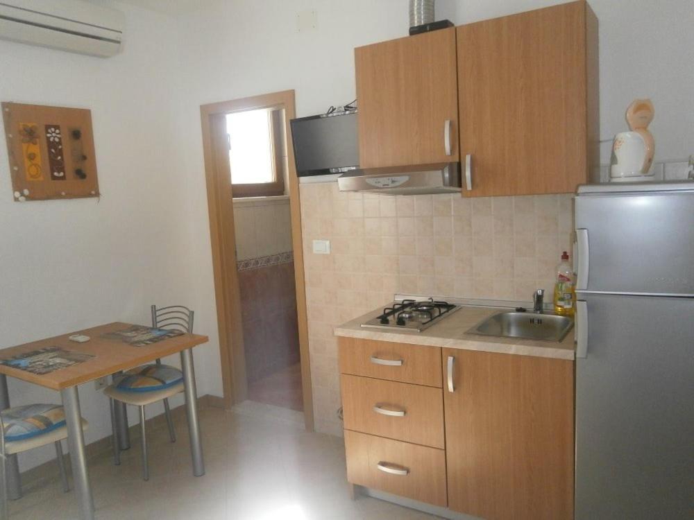 Apartments With A Parking Space Igrane, Makarska - 13535 Стая снимка