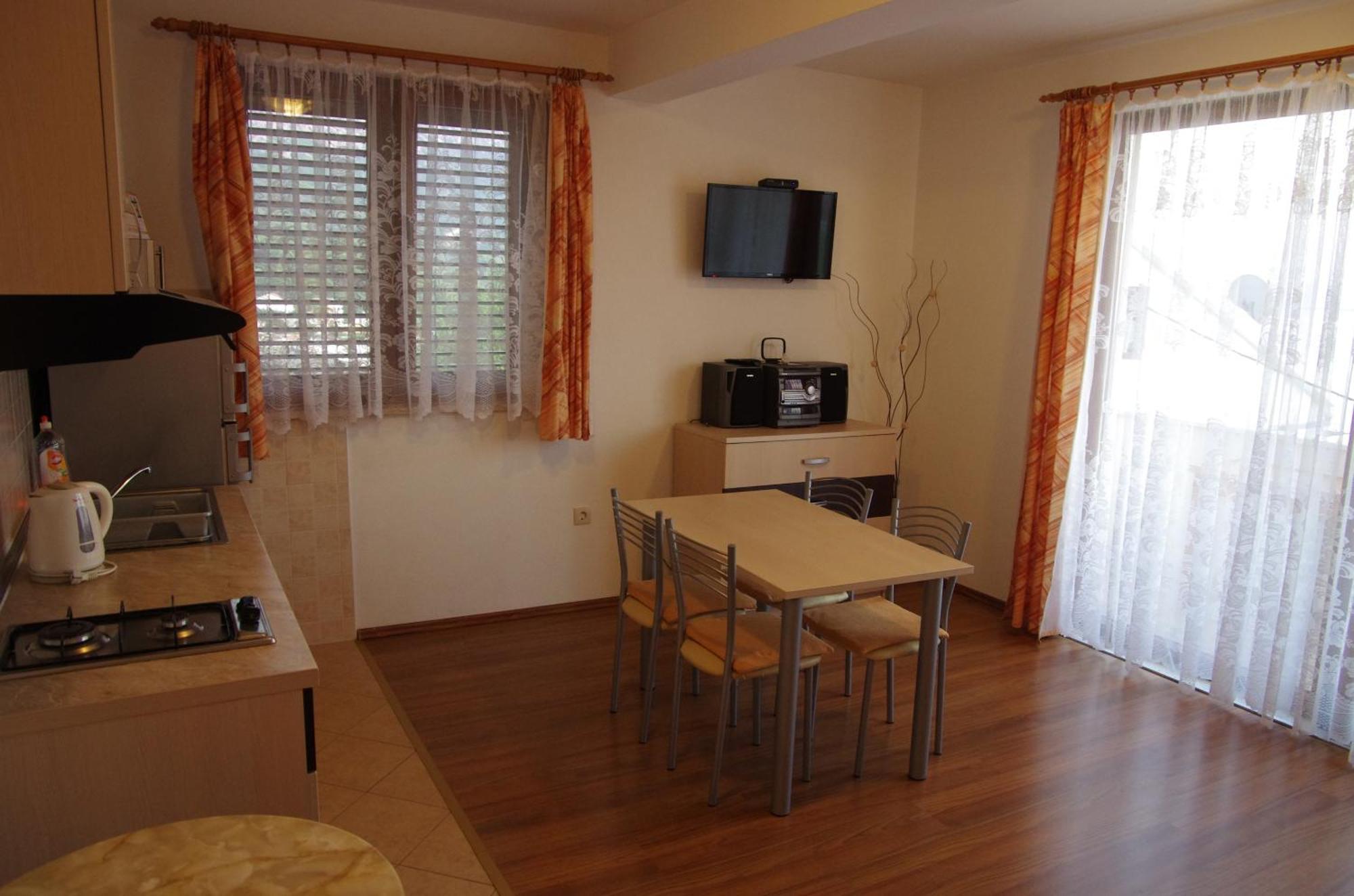 Apartments With A Parking Space Igrane, Makarska - 13535 Стая снимка