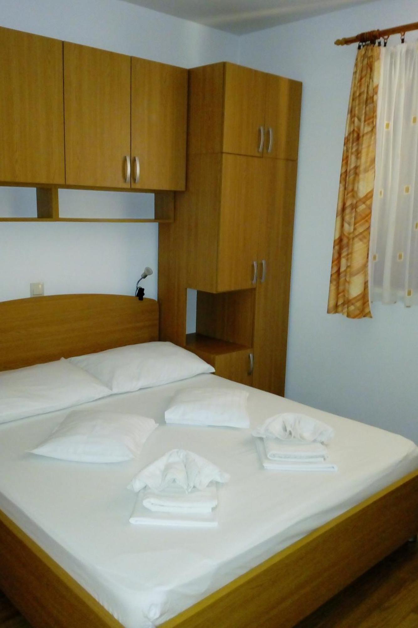 Apartments With A Parking Space Igrane, Makarska - 13535 Стая снимка